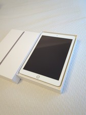 Apple iPad 5th Gen. 33GB, Wi-Fi, 9.7 inch retina display - Gold