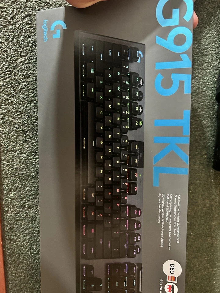 Logitech G915 TKL LIGHTSPEED  Tastiera Meccanica Gaming - QWERTY INTERNAZIONALE - Immagine 4 di 4