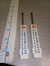 Pair Of Vintage Gulf Oil Gas Station Advertising Magnetic Screwdrivers Free Ship