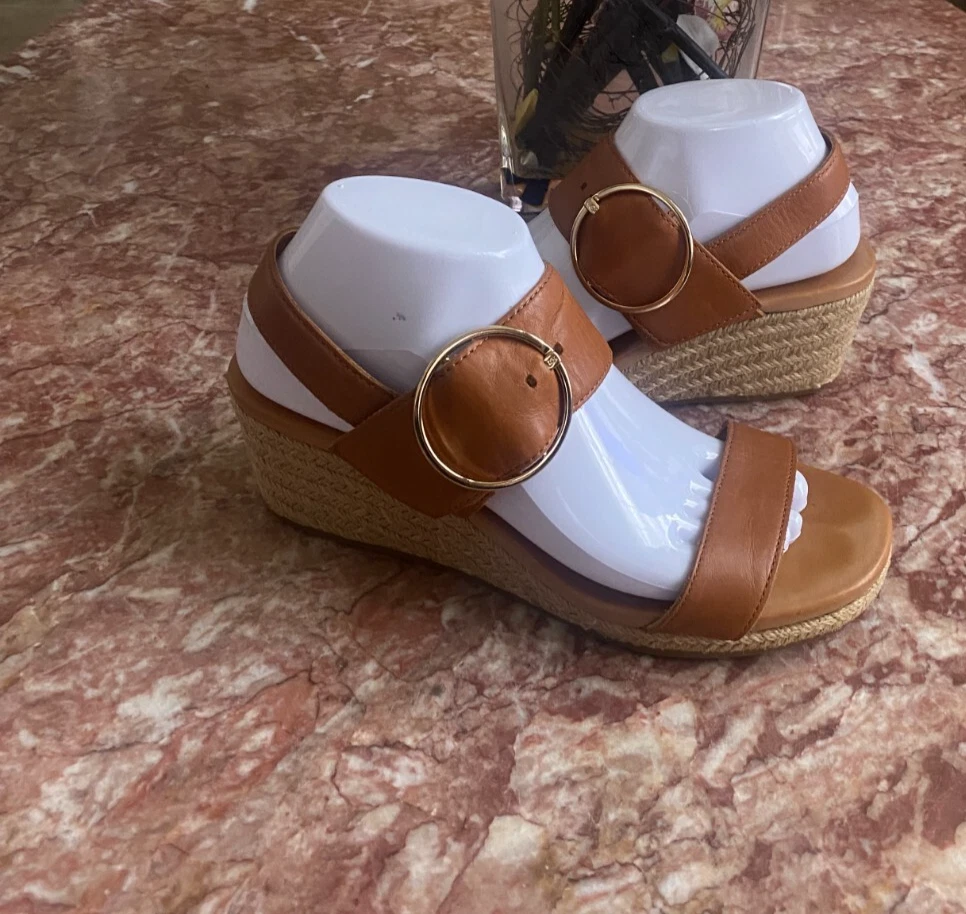 Sandali con zeppa espadrillas Ugg Navee in pelle cognac fibbia oro misura 8 5 usati in ottime condizioni! 110€