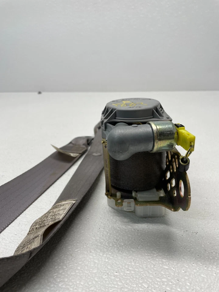 2005-2007 TOYOTA SEQUOIA CINTO DE SEGURANÇA DIANTEIRO DIREITO DO PASSAGEIRO LATERAL CINZA 732200C040 - Imagem 4 de 4