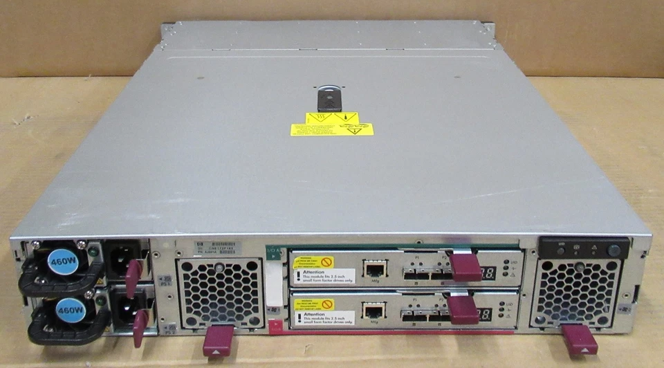 HP StorageWorks D2700 AJ941A 23x 146GB HDD Disk Enclosure 2x SAS I/O Controllers - Image 2 of 4