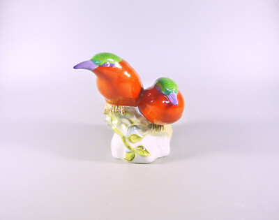 HEREND, A PAIR OF EXOTIC RED BIRDS 5