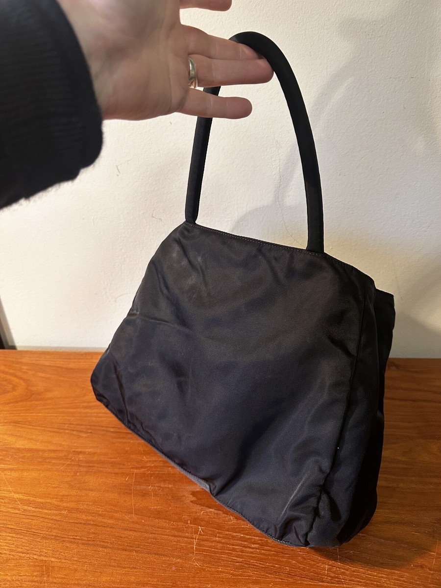 バッグ 90s PRADA ARCHIVE PLASTIC NYLON HAND BAG 90s prada archive nylon design hand bag - メルカリ