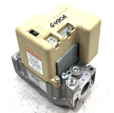Honeywell SV9501M2742 Furnace Smart Gas Valve B12826-19 1/2" used #G490A