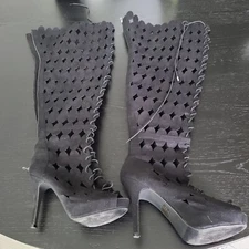 Thigh High Lace Up 4" Heeled Boots size 10. 30 inches tall. 