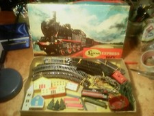 TRENINI  LIMA  HO :  SCATOLA CON ACCESSORI VARI ......