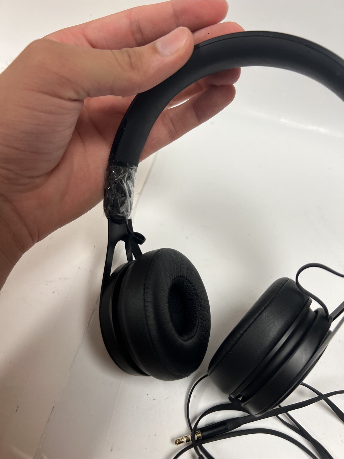 Beats by Dr. Dre EP Headphones - Black (Tested) Headband Is Not Adjustable Taped
