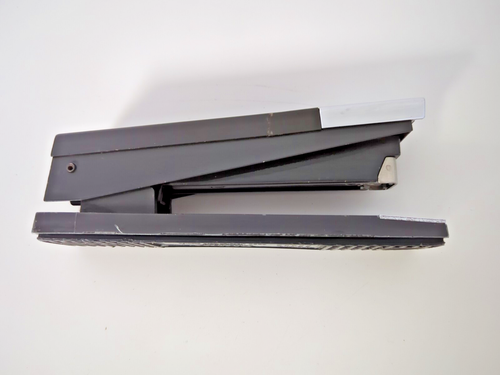 VINTAGE ACCO STAPLER 20 - Picture 2 of 11