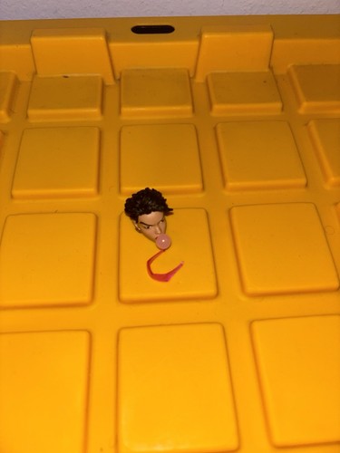 Marvel Legend’s Jubilee (Calvin’s Wave) LOOSE - Picture 3 of 3