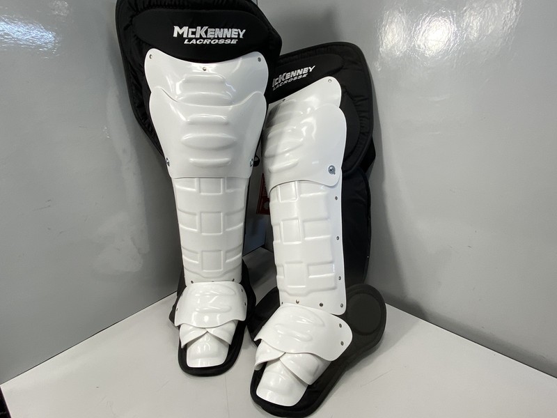 McKenney Extreme Pro 9500 Leg Guards Size 16