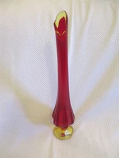 VINTAGE MID CENTURY L.E SMITH FOOTED RED VASE AMBERINA RIBBED 17" TALL 