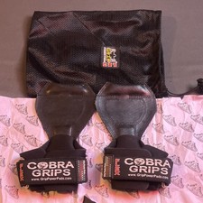 Cobra Grips Weight Lifting Grips Wrist Wraps Black Hand Wrist Gym Training