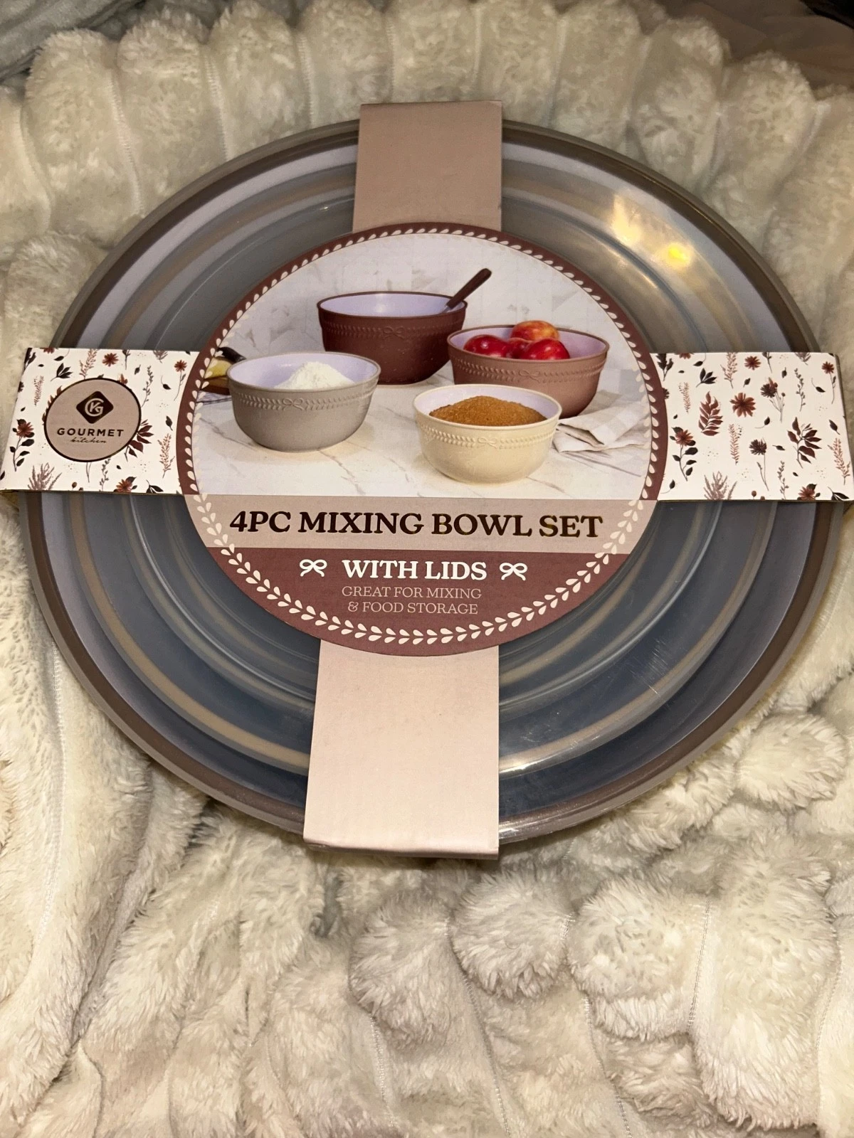 Tkmaxx 4pc bow mixing bowls with lids
Opens in a new window or tab