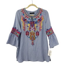 Nwt?s Calessa Top Embroidered Bell Sleeve Boho Floral L Artsy Striped Chambray