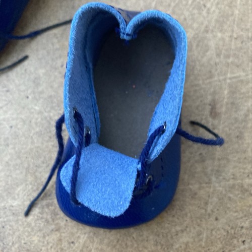 Puppenschuhe Leder blau 8 cm – für 40–45 cm Puppe – Echtleder – Schnürung - Bild 3 von 4
