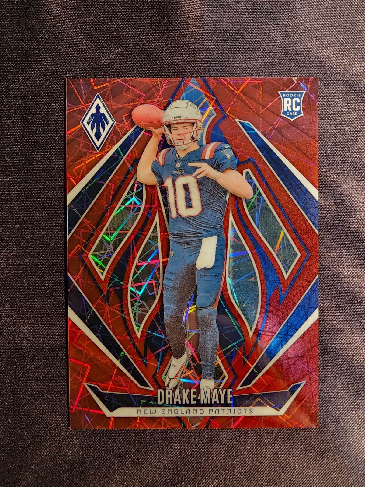 2024 Panini Phoenix - Rookies Drake Maye #179 Red Lazer /199 (RC)