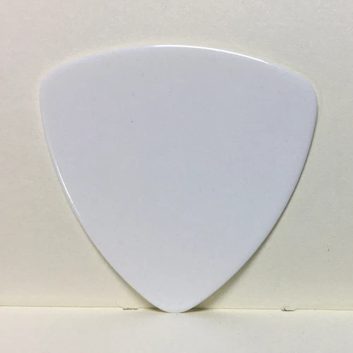 100 pcs/lot Medium 0.71mm Celluloid Guitar Picks Plectrums Solid White 2 Shapes