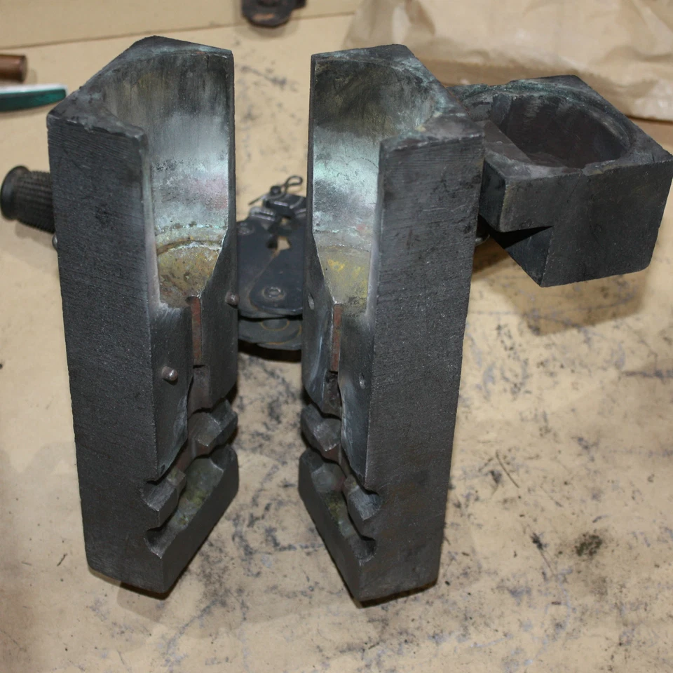 Erico Cable to Cable Copper Thermite Graphite Welding Mold handle clamp PTCY6Y6 - Image 4 of 4