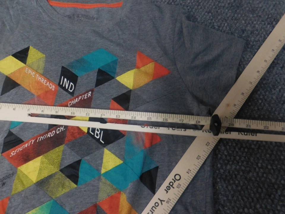 Camisa Epic Threads Boys Extra Grande Gris Gráfico Foto 4 de 4