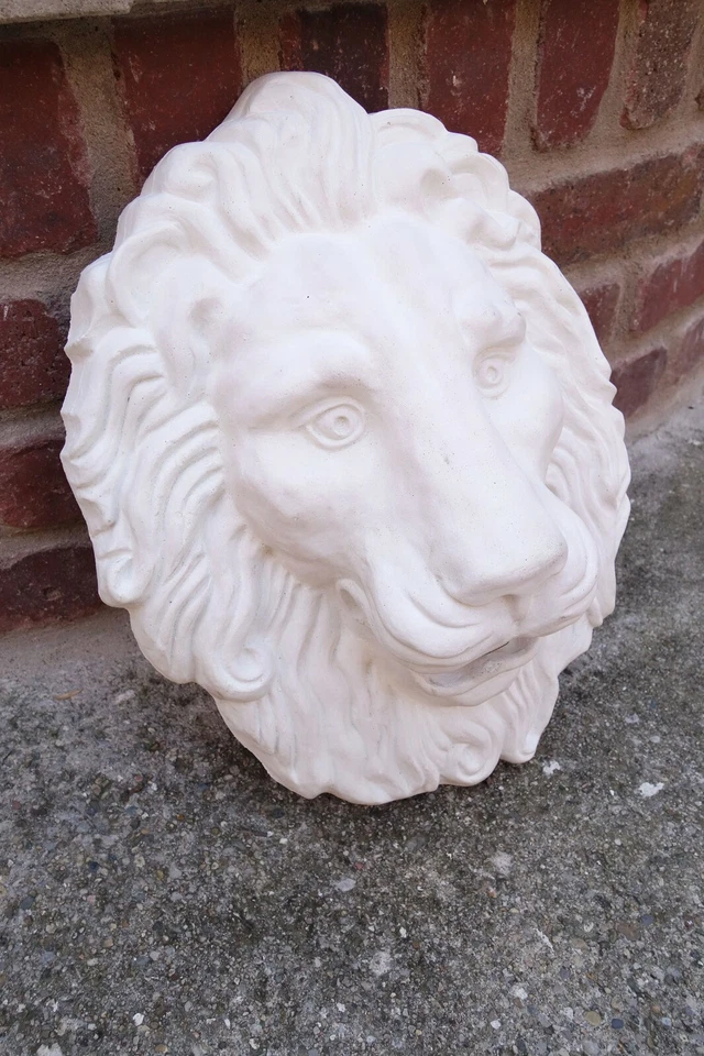 Cabeza de León Placa de Hormigón Pared Fuente Relieve Caño (Blanco) Foto 2 de 4