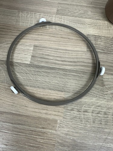 de longhi 800w standard microwave am820c black