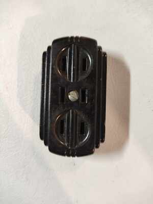 Vtg. Brown Bakelite Eagle 15A/125V Polarized Triple Table Top Receptacle