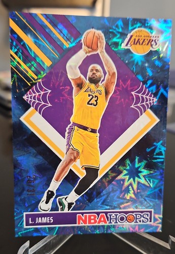 LeBron James [Holo Sky] #282 2024 Panini Haunted Hoops card