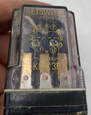 Keyswitch Relay KMK3P 24VDC/ Keyswitch Relay KMK3P
