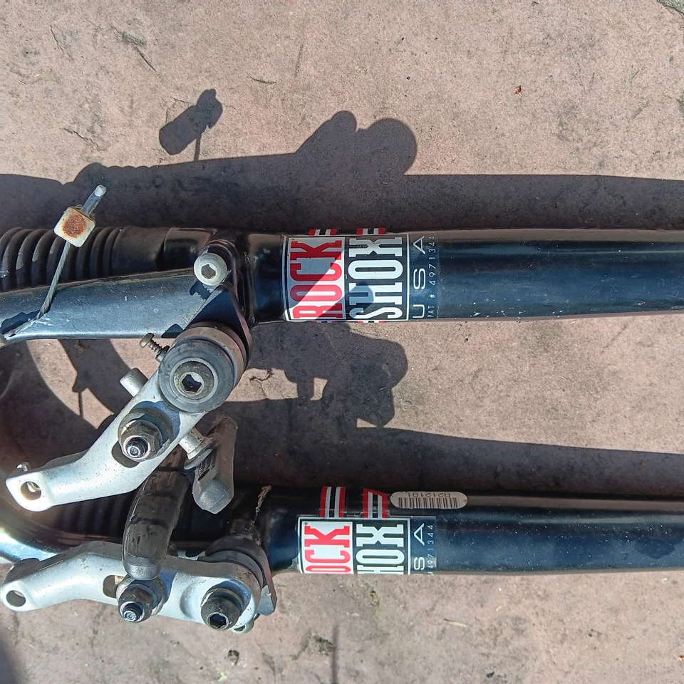 Vintage Rock Shox Magnesium Shock Suspension Fork 1 1/8” Threaded *needs rebuild - Image 2 of 4