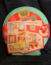 MGA's Miniverse Sunny Bros Pizza Make It Mini Spaces New Sealed