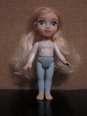 Disney Frozen Elsa Jakks Pacific Princess Toddler Doll Blue 6''