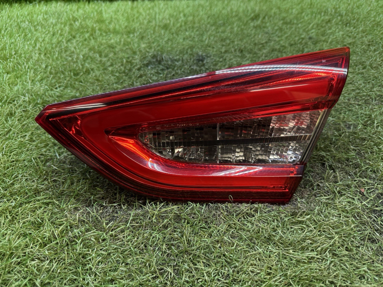 2014-2020 MASERATI QUATTROPORTE RIGHT RH SIDE INNER TAILLIGHT TAILAMP OEM M156