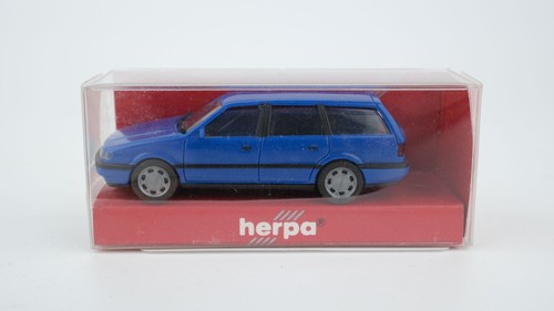 Herpa H0 022057 VW Passat Variant sin carrete de techo, azul | Zustand: Gebraucht