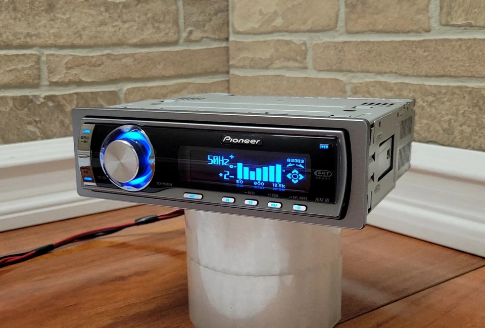 REPRODUCTOR DE CD PIONEER DEH-P5900IB RARO con adaptador PREOUTS BLUETOOTH 4V y REMOTO  Foto 3 de 4