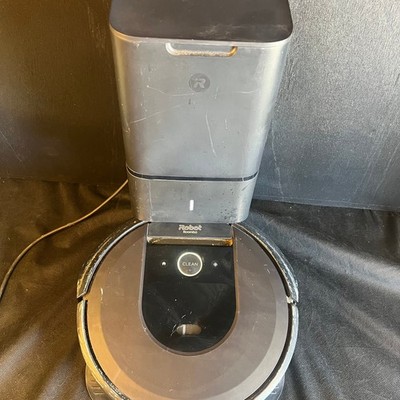 iRobot Roomba i7 Plus (7550) Robot Vacuum with Automatic Dirt Disposal