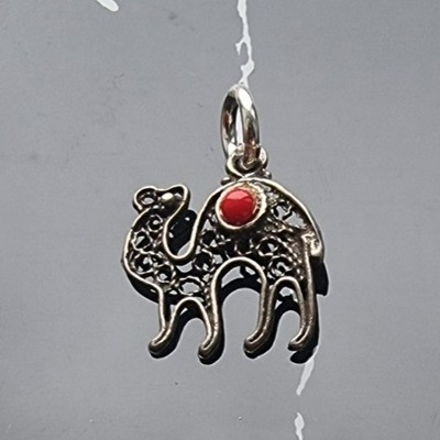 VINTAGE 925 STERLING SILVER RED CORAL  FILIGREE CAMEL PENDANT AT