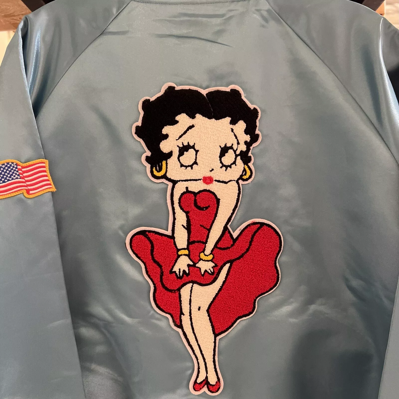 VESTE CLUB EN SATIN SUPREME X BETTY BOOP D'ORIGINE TAILLE M SS16 BLEU CLAIR