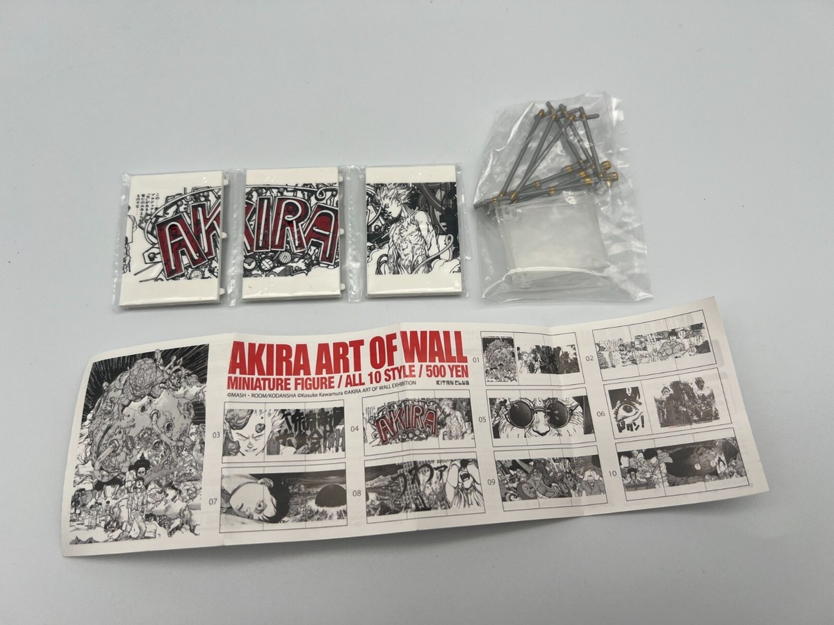 AKIRA Art of Wall Miniature Figure Set (3 Pieces) + Extras