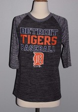 NEW Detroit Tigers Baseball Boy's T-Shirt Size MEDIUM 10/12 Youth Old English D