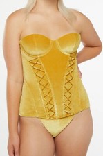 NWOT SAVAGE X FENTY Women  s VELVET Velour VIXEN CORSET Top Laced Up Detail sz S