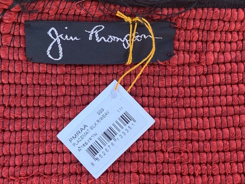 4pc Jim Thompson Silk Thailand Placemats Red Black NEW - Picture 2 of 12