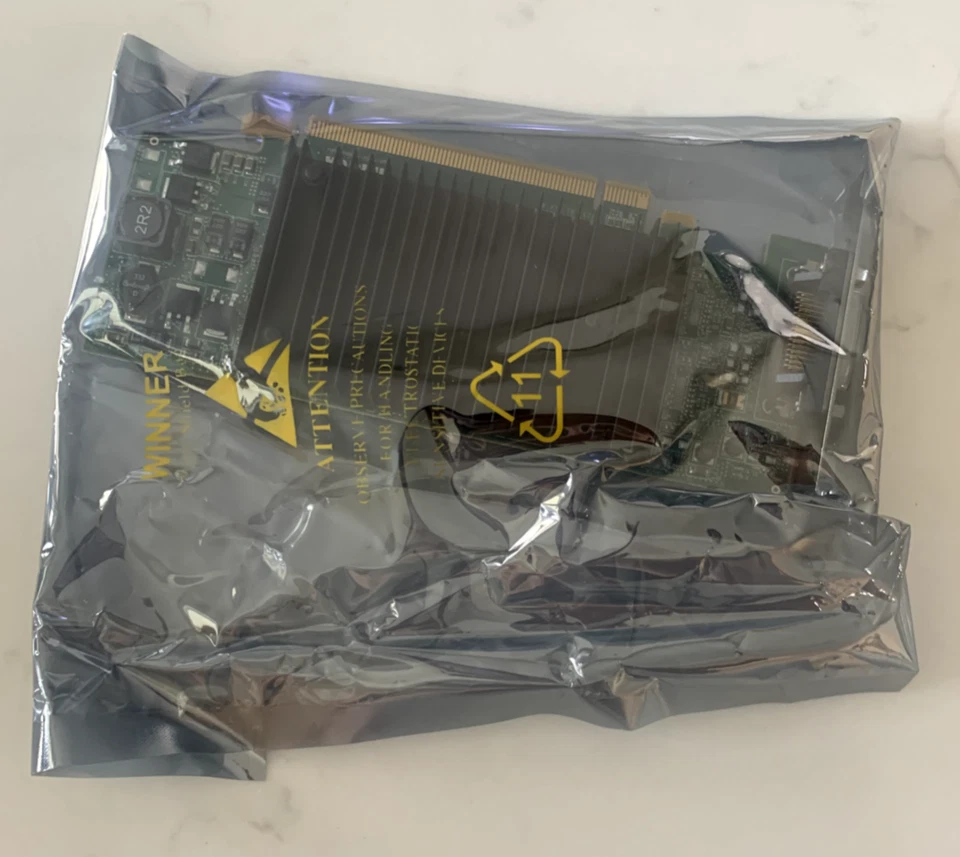 MATROX P690 LP PCle X16 - Image 4 of 4