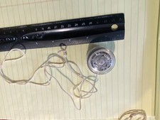 Vintage Yomega High Performance Yo-Yo CLEAR GLASS Color - Pat No. 4332102