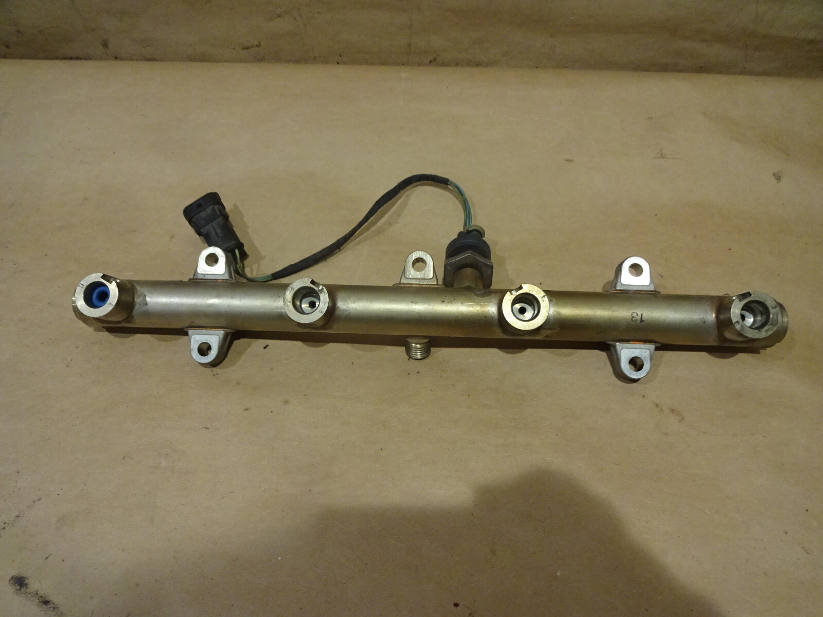 Ferrari California Fuel Injection Rail / No Injectors - P/N 247581