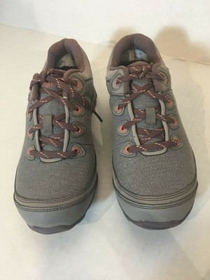 teva womens hiking shoes