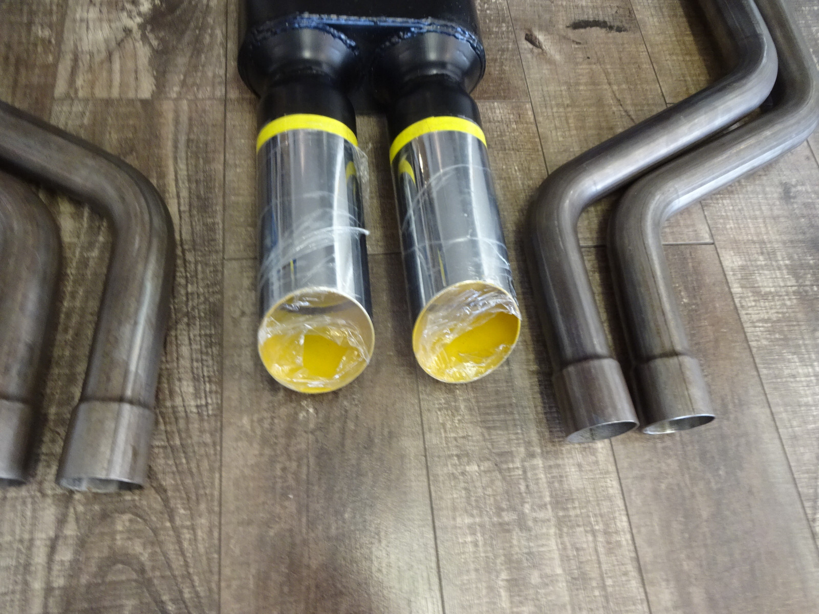 Ferrari 365 Daytona- Set Of Exhaust Pipes And Muffler Aftermarket
