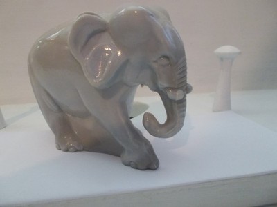 Fenton Glass Gray Marble Satin Finish Working Elephant