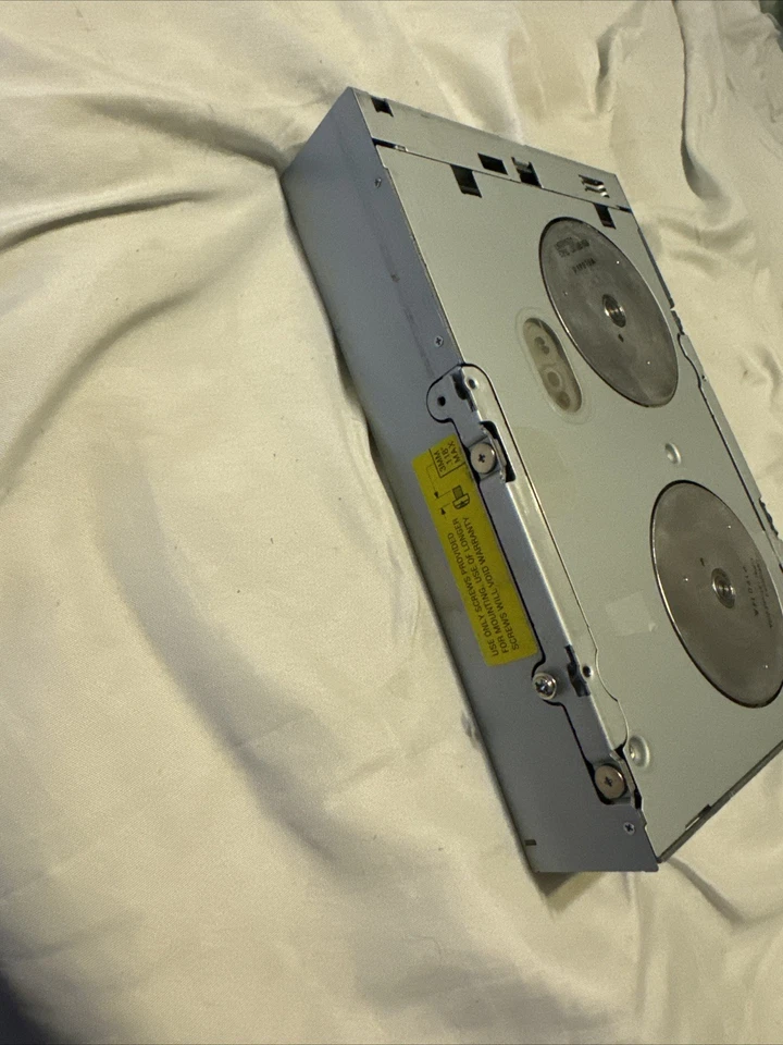 Quantum CL1001 Tape drive - Image 4 of 4