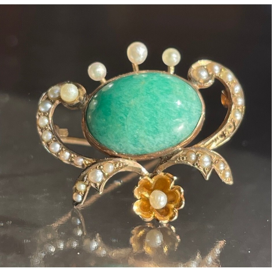 Victorian 10K yellow gold brooch with turquoise and seed pearls